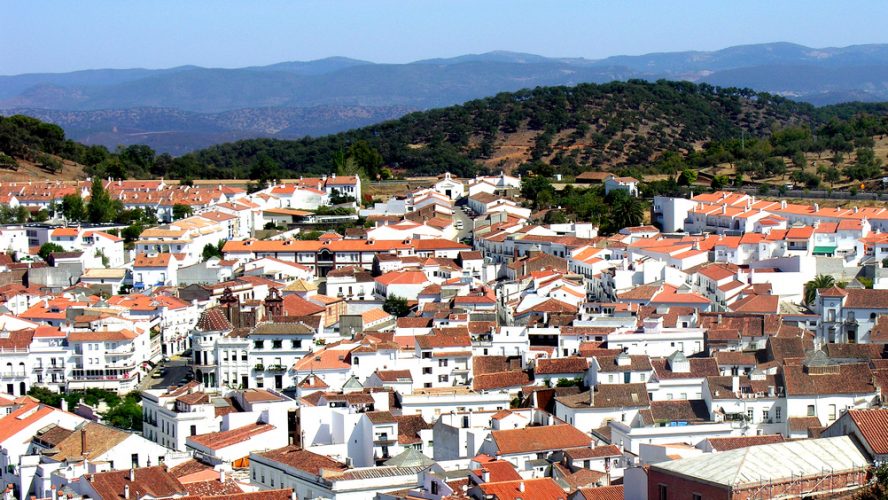 Parque Natural Sierra de Aracena: qué ver y cómo disfrutarlo al máximo